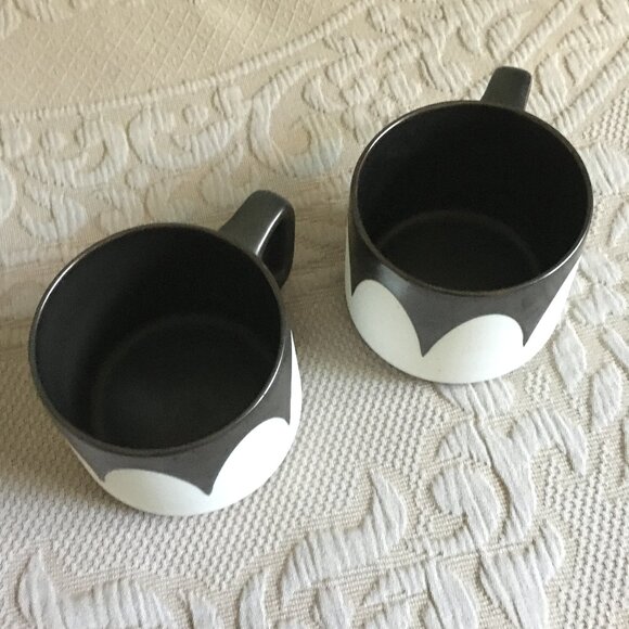 Two Orca Fin Black and White Wave Starbucks Mugs 2017 - Picture 11 of 11
